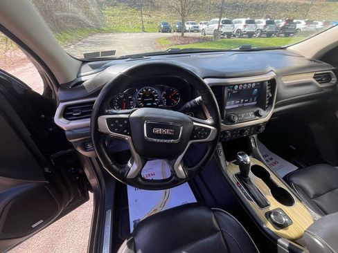 Used 2019 GMC Acadia Denali AWD/4WD image 15