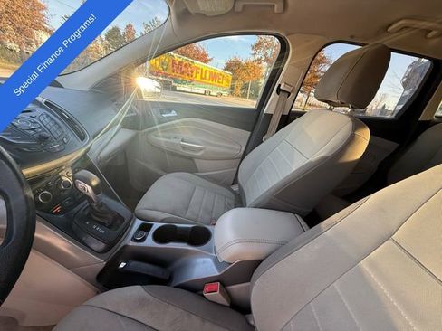 Used 2015 Ford Escape SE image 6