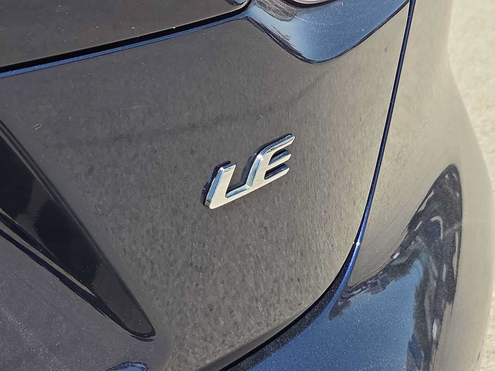 Used 2025 Toyota Corolla LE FWD image 11