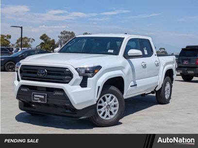 New 2025 Toyota Tacoma SR5