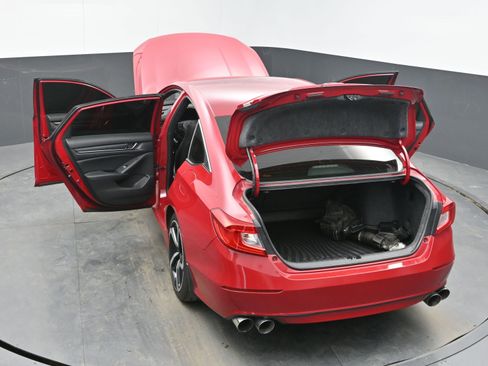 Used 2018 Honda Accord Sport image 41