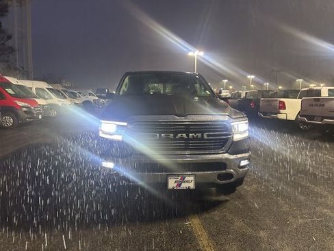 Used 2022 RAM 1500 Laramie image 8