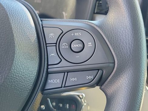 Used 2026 Toyota Corolla LE image 31
