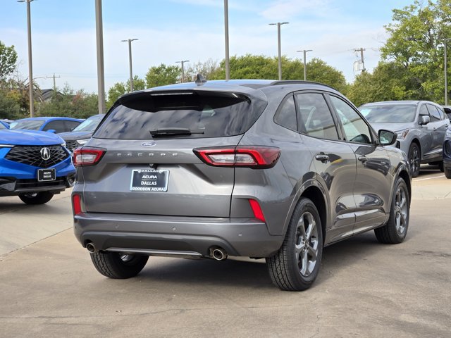 Used 2023 Ford Escape ST-Line w/ Tech Pack #1 FWD image 6