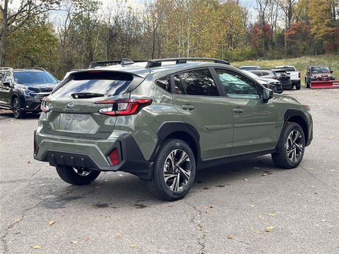 Used 2026 Subaru Crosstrek 2.5i Premium AWD/4WD image 5