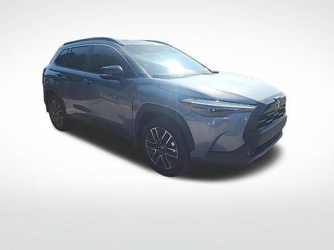 Used 2026 Toyota Corolla Cross XLE w/ Convenience Package FWD image 3