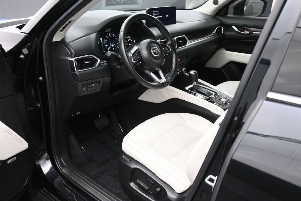 Used 2023 MAZDA CX-5 AWD 2.5 S w/ Premium Package image 2