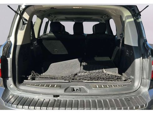 Used 2024 Nissan Armada Platinum w/ Cargo Package image 10