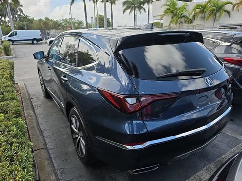Used 2025 Acura MDX w/ Technology Package FWD image 4