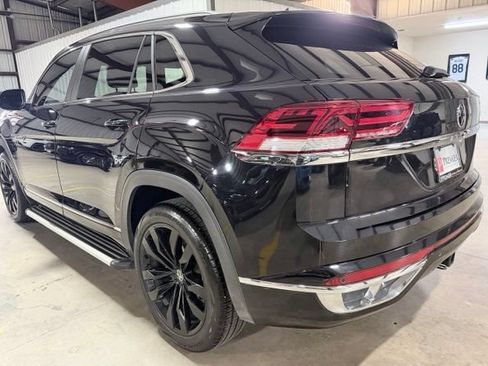 Used 2021 Volkswagen Atlas Cross Sport SEL R-Line w/ Luggage Net & Mats Package FWD image 5
