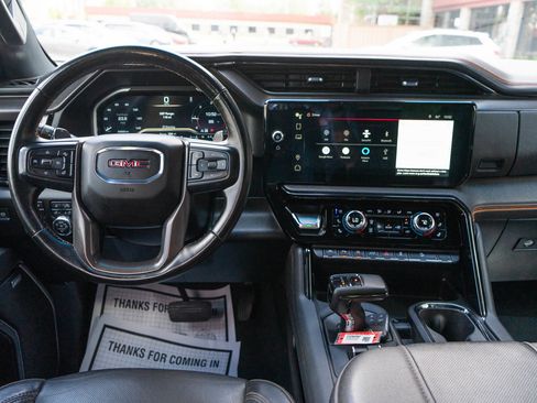 Used 2023 GMC Sierra 1500 AT4 AWD/4WD image 12