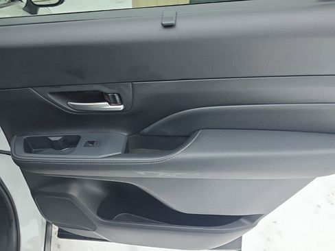 Certified 2025 Toyota Grand Highlander AWD Hybrid image 19