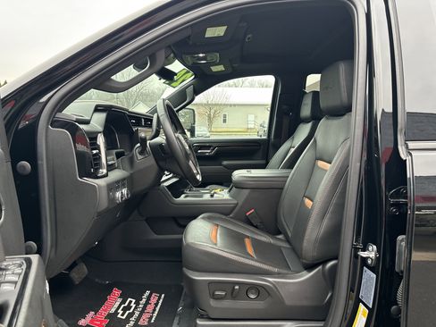 Used 2024 GMC Sierra 2500 AT4 w/ Technology Package image 12