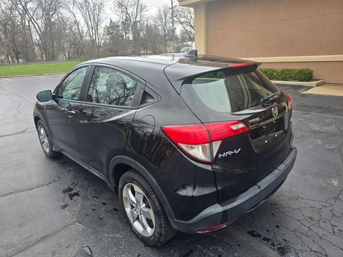 Used 2019 Honda HR-V LX image 13