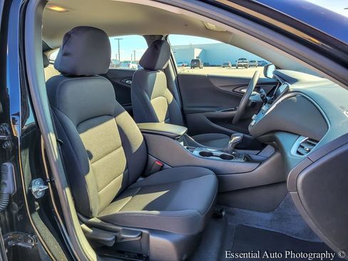 Used 2023 Chevrolet Malibu LS FWD image 27