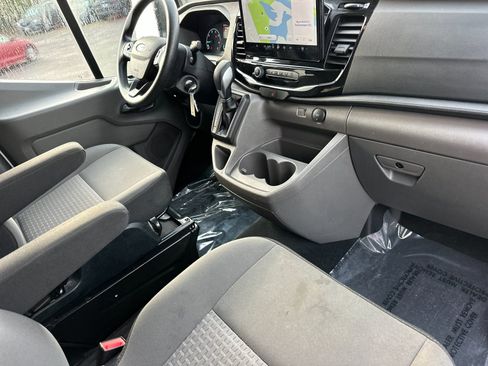 Used 2023 Ford Transit 350 XLT image 19