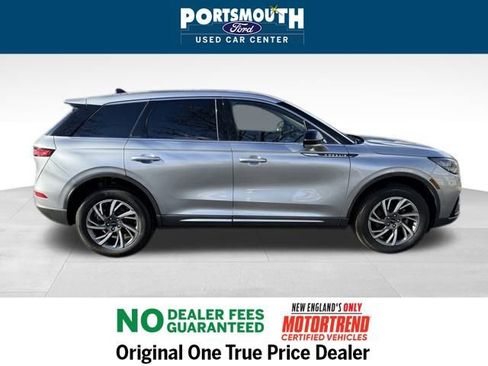 Used 2023 Lincoln Corsair AWD w/ Equipment Group 101A image 6