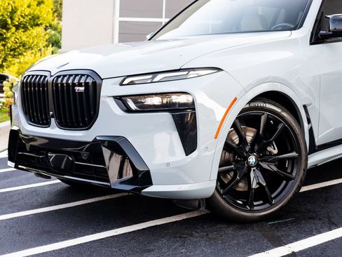Used 2024 BMW X7 M60i w/ Executive Package AWD/4WD image 3