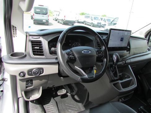 Used 2023 Ford Transit 250 Low Roof RWD image 12