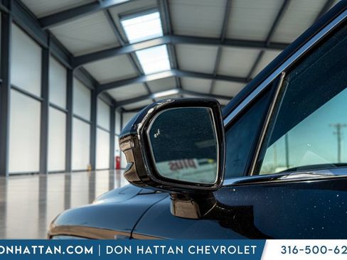 Used 2023 Lincoln Nautilus Reserve AWD/4WD image 32