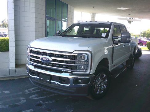 Used 2026 Ford F350 King Ranch AWD/4WD image 1