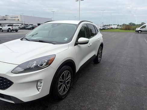 Used 2020 Ford Escape SEL AWD/4WD image 3