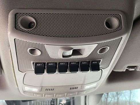Used 2017 Ford F250 Lariat w/ Lariat Value Package AWD/4WD image 28