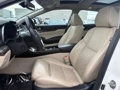 Used 2018 Nissan Maxima Platinum FWD image 9