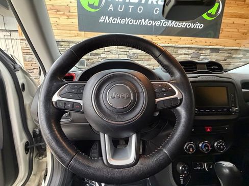 Used 2016 Jeep Renegade Trailhawk AWD/4WD image 17