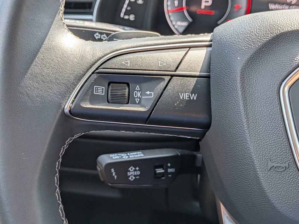 Used 2025 Audi Q7 3.0T Premium Plus AWD/4WD image 16