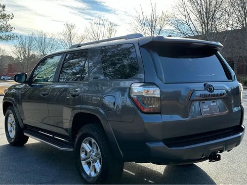 Used 2018 Toyota 4Runner SR5 image 6