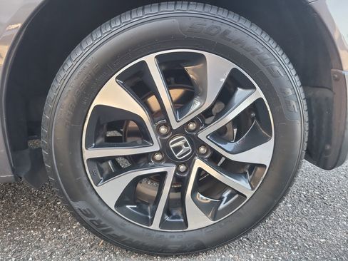 Used 2015 Honda Civic EX image 8