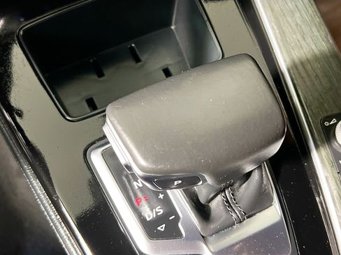 Used 2020 Audi A4 2.0T Premium w/ Convenience Package image 25