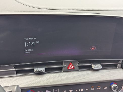 Used 2025 Kia Sportage X-Line Prestige image 24