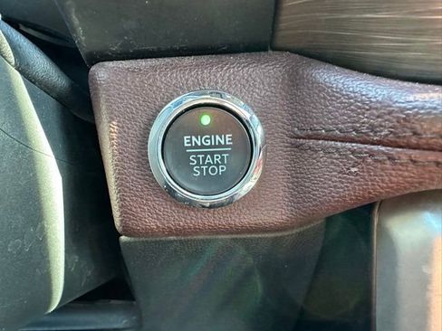 Used 2024 Ford Expedition Limited image 37