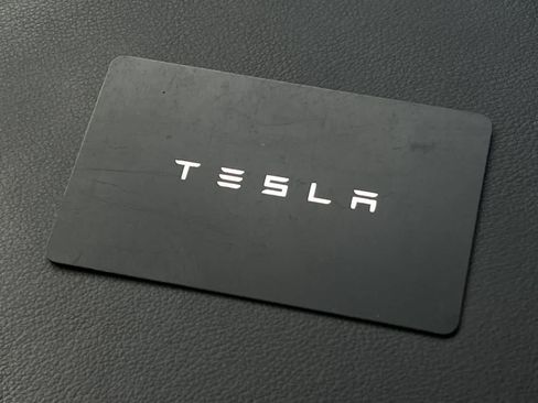 Used 2022 Tesla Model S AWD/4WD image 27
