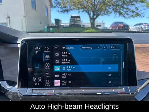 Used 2025 Volkswagen Atlas SE image 15