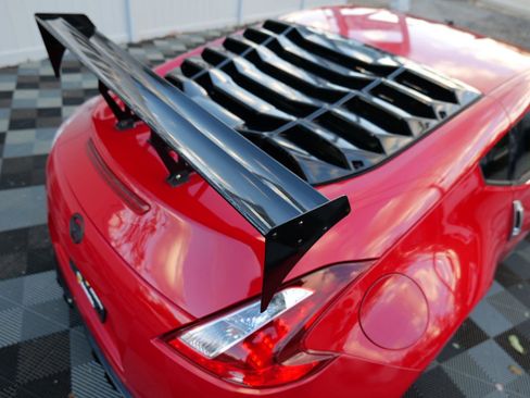 Used 2017 Nissan 370Z Coupe RWD image 82