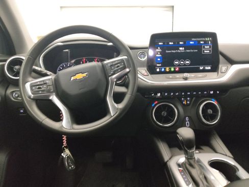 Used 2024 Chevrolet Blazer LT w/ Convenience Package FWD image 22