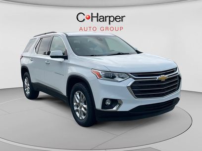 Used 2021 Chevrolet Traverse LT