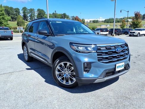 New 2025 Ford Explorer Active image 1