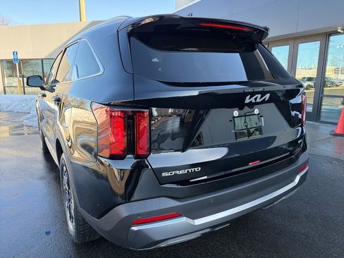 New 2026 Kia Sorento S image 8