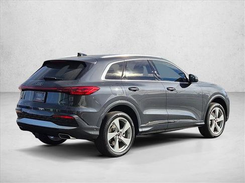 New 2025 Audi Q5 Premium Plus image 2