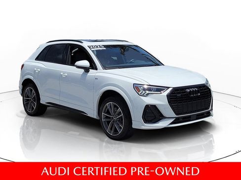 Certified 2025 Audi Q3 2.0T Premium w/ Convenience Package AWD/4WD image 1