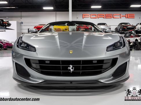 Used 2019 Ferrari Portofino RWD image 33