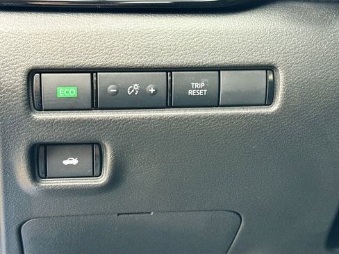 Used 2025 Nissan Sentra SV w/ All-Weather Package image 10