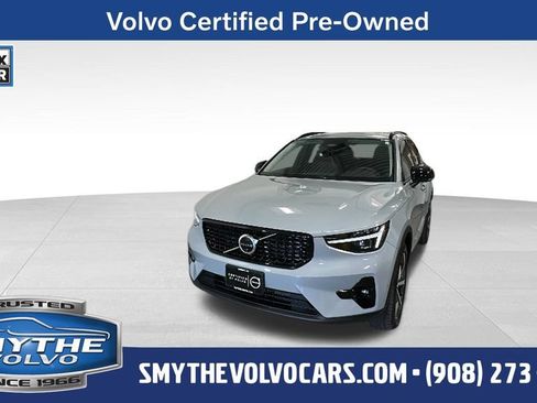 Certified 2026 Volvo XC40 B5 Plus AWD/4WD image 1