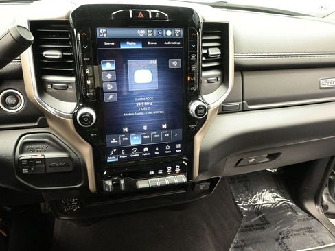Used 2024 RAM 2500 Laramie image 24