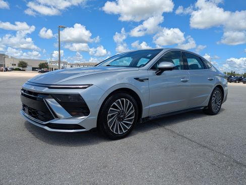 Used 2024 Hyundai Sonata Limited FWD image 8