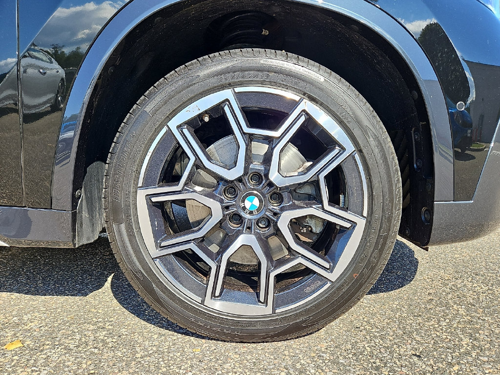 Used 2023 BMW X1 xDrive28i w/ Convenience Package AWD/4WD image 9